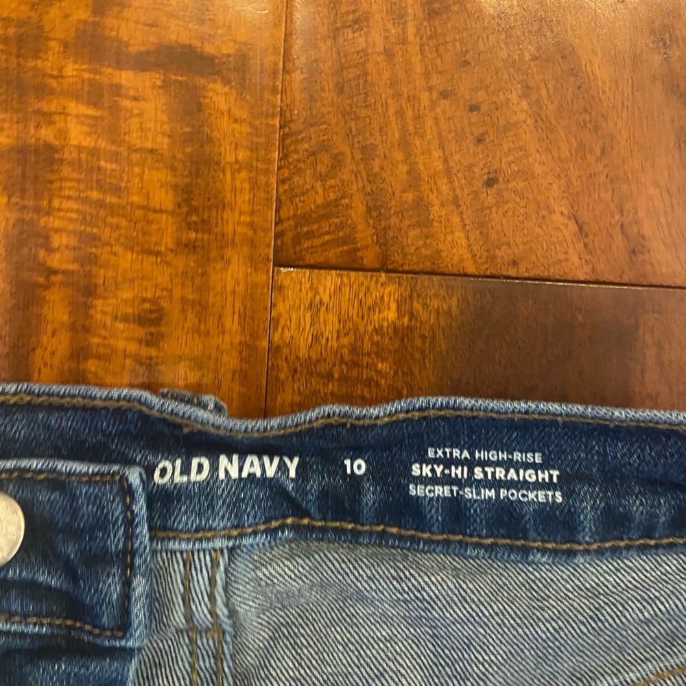 Women’s Old Navy jeans size 10